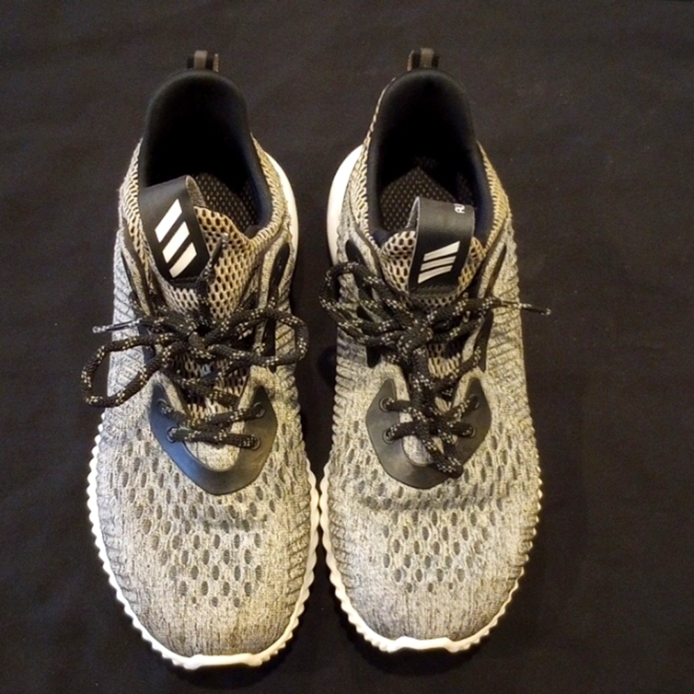 Adidas Alpha bounce
